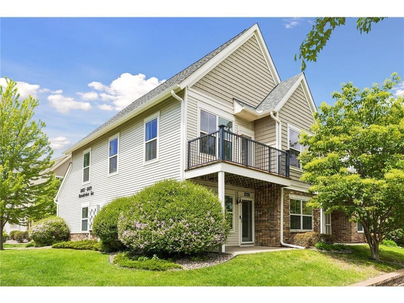 8413 Forestview Ln N #101, Maple Grove, MN 55369