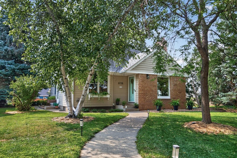 6116 Queen Ave S, Minneapolis, MN 55410