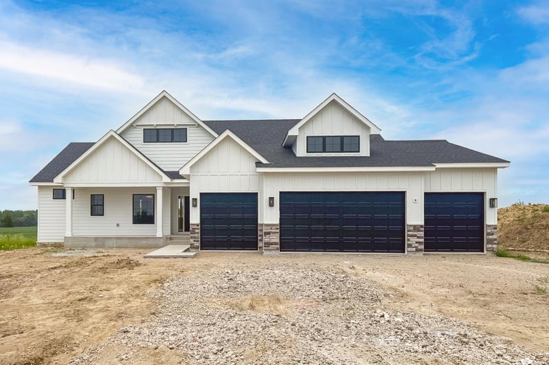 10190 Heather Ln, Corcoran, MN 55374