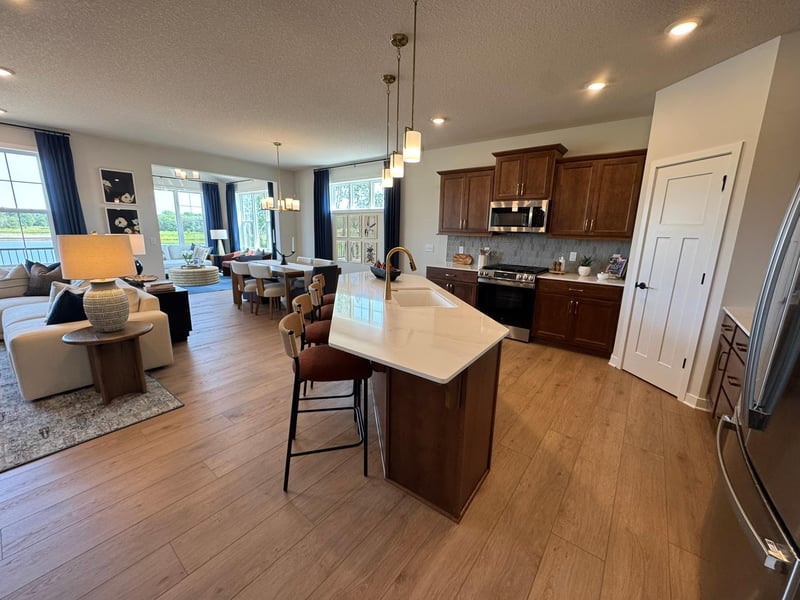 8164 Haywood Dr, Lino Lakes, MN 55014