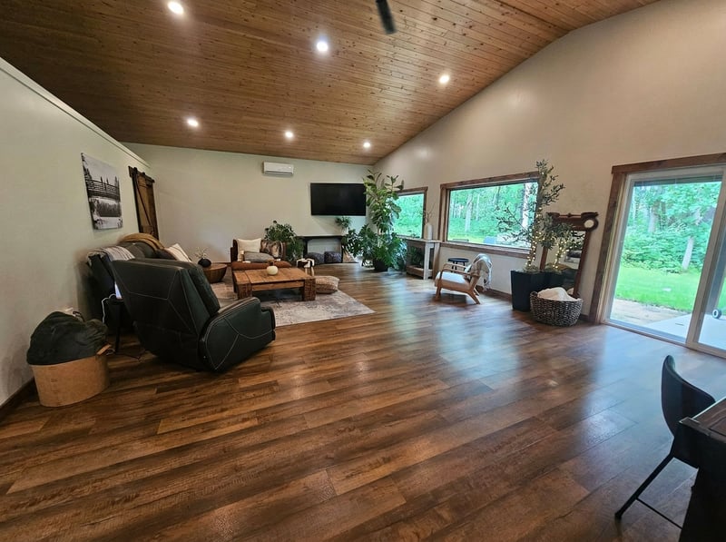 30280 Loon Lake Rd, Crosby, MN 56441