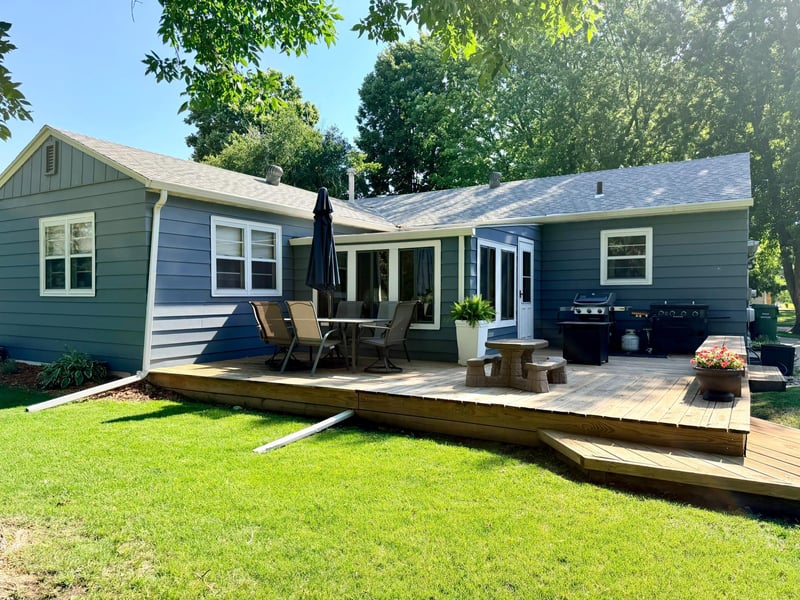 1311 Elmwood Ave, Worthington, MN 56187