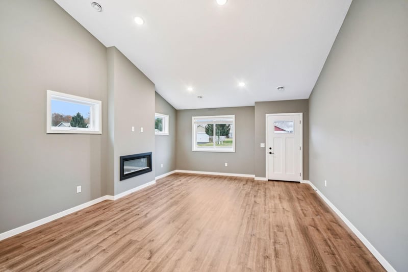 917 Gable St, Taylors Falls, MN 55084