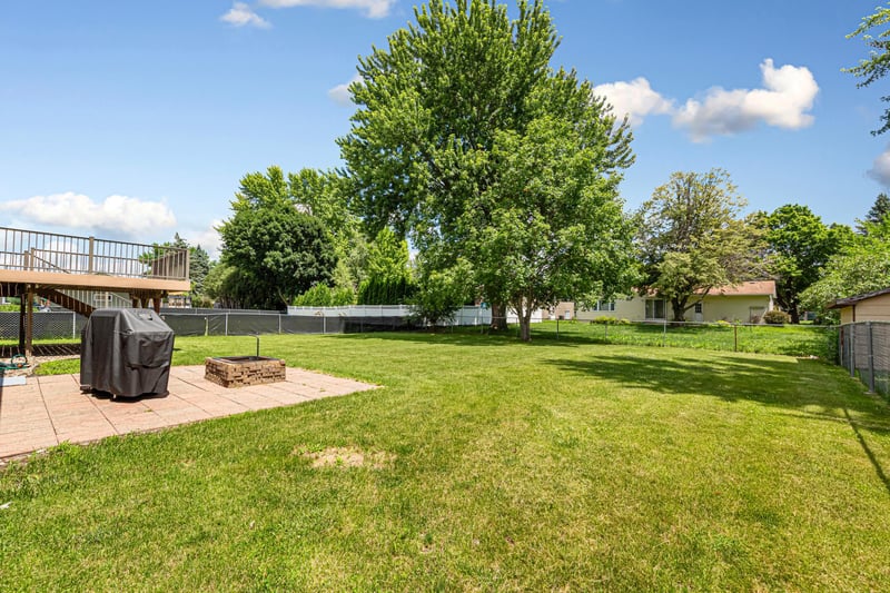 105 Martin Cir, Mankato, MN 56001