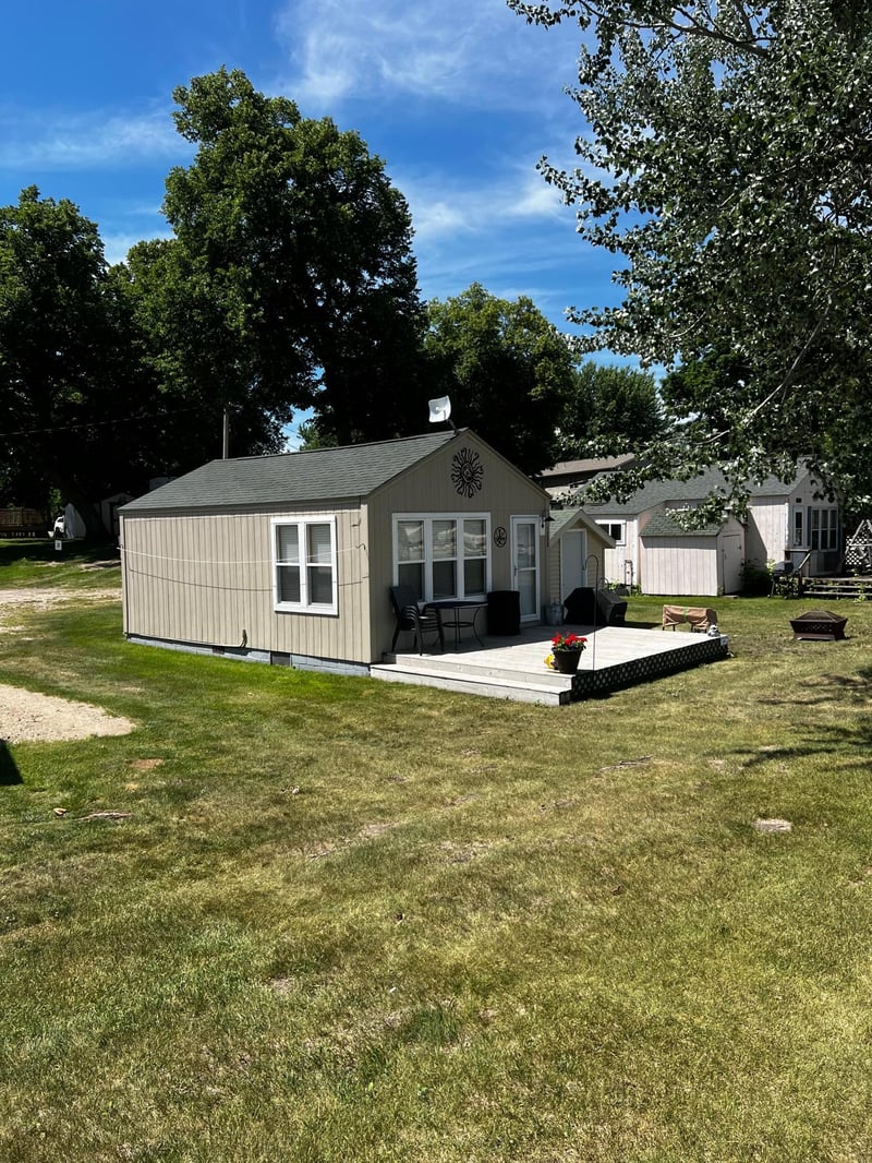 1208 E Lake St, Osakis, MN 56360