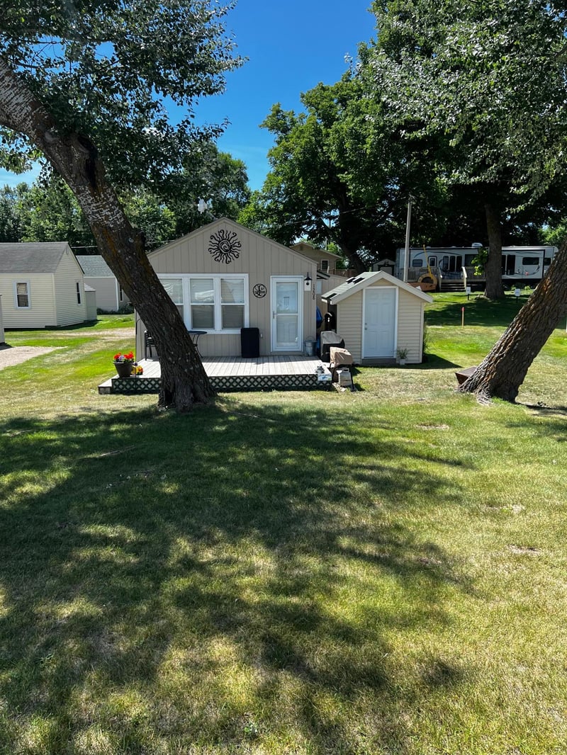 1208 E Lake St, Osakis, MN 56360