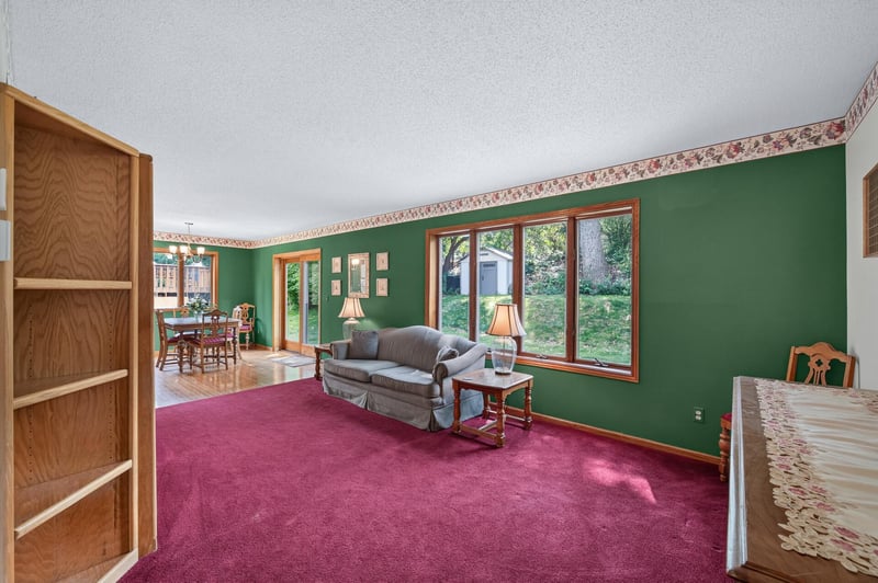 2697 Jessica Ct, Little Canada, MN 55117