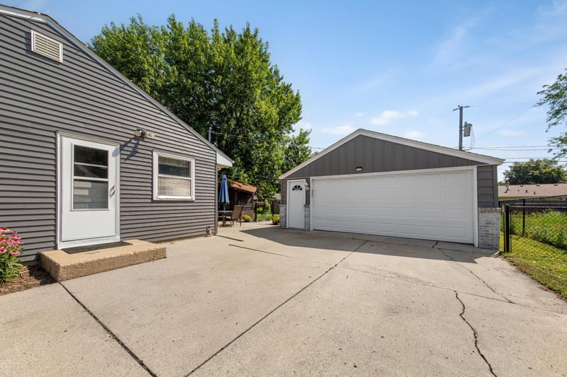 8501 Portland Ave S, Bloomington, MN 55420