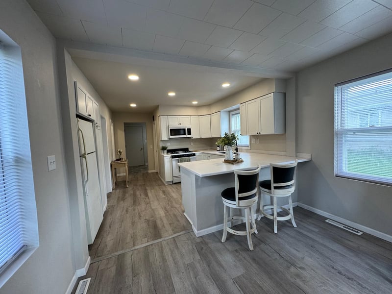 709 Center St E, Roseau, MN 56751