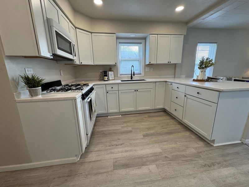 709 Center St E, Roseau, MN 56751
