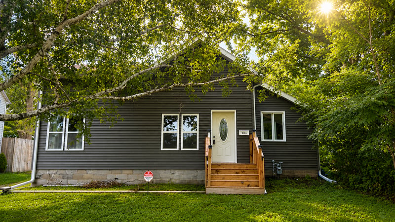 306 N Hampton St, Fairmont, MN 56031