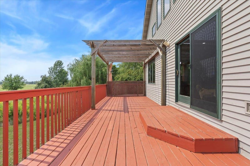 14206 170th St, Milaca, MN 56353