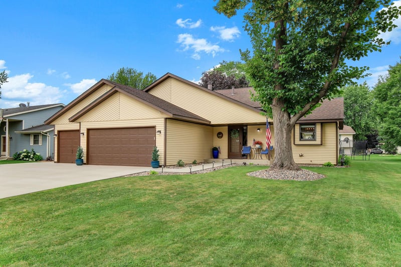 15475 Danville Ave W, Rosemount, MN 55068