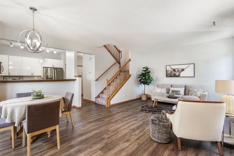 1692 Liberty Cir, Shakopee, MN 55379
