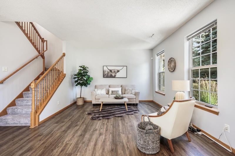 1692 Liberty Cir, Shakopee, MN 55379
