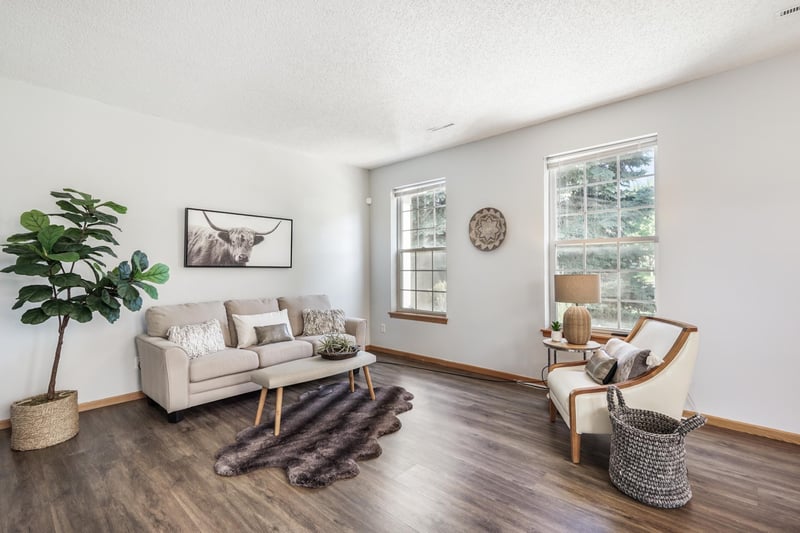 1692 Liberty Cir, Shakopee, MN 55379