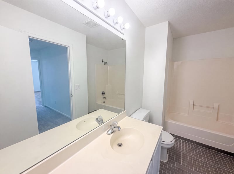 14210 Xenon St NW #4, Anoka, MN 55303