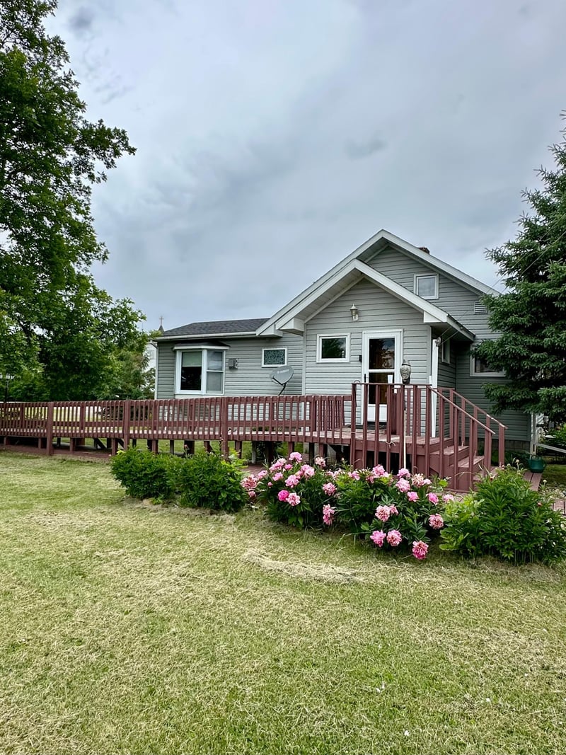 7664 Highway 11, Loman, MN 56654