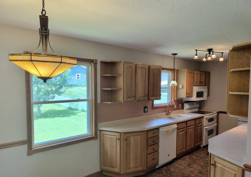707 N High St, Rushford, MN 55971