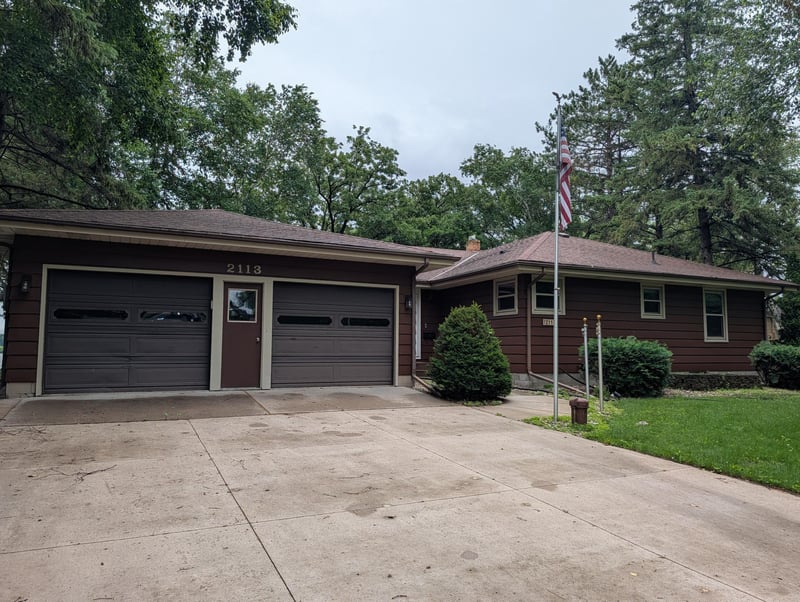 2113 Country Club Dr NE, Willmar, MN 56201
