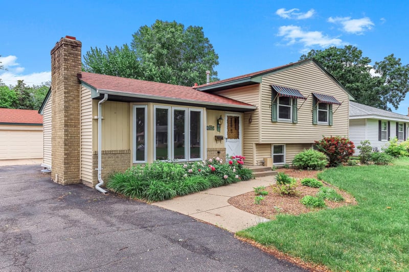 6237 Russell Ave S, Richfield, MN 55423