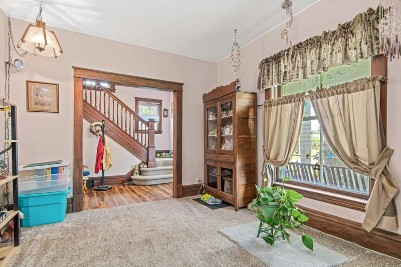 1006 College St, Northfield, MN 55057