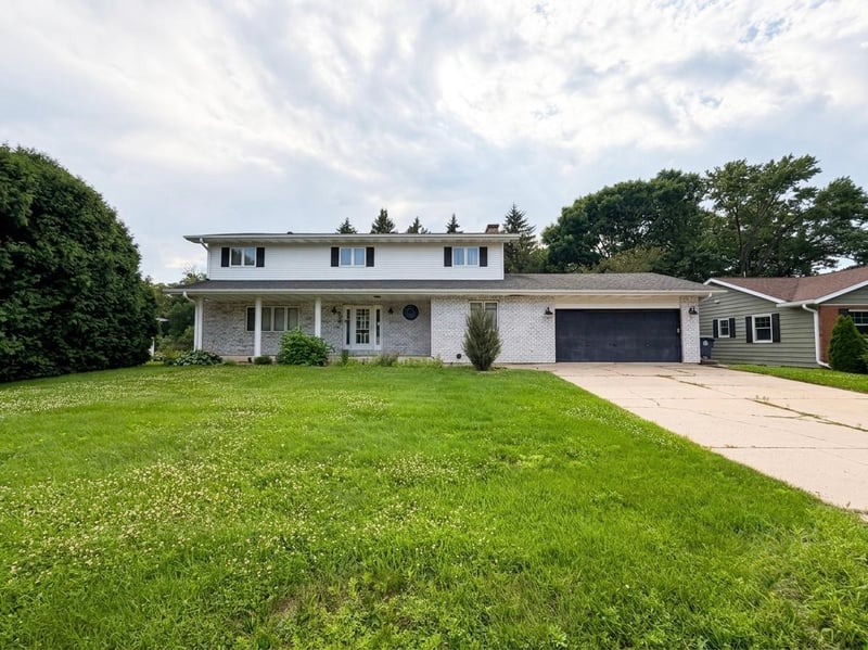 422 28th St S, La Crosse, WI 54601