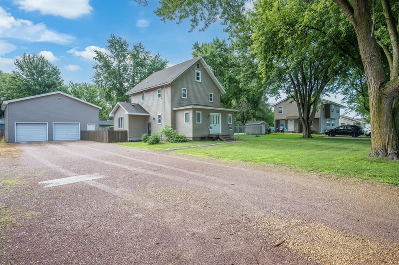 503 Central Ave S, Mapleton, MN 56065