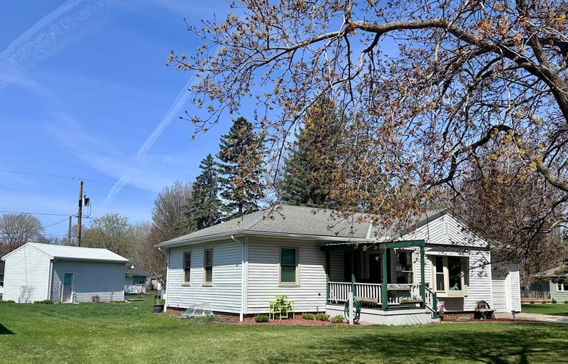 2934 Oak Ave, Slayton, MN 56172