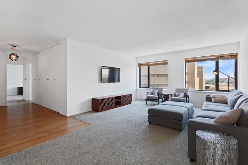 19 S 1st St #B802, Minneapolis, MN 55401