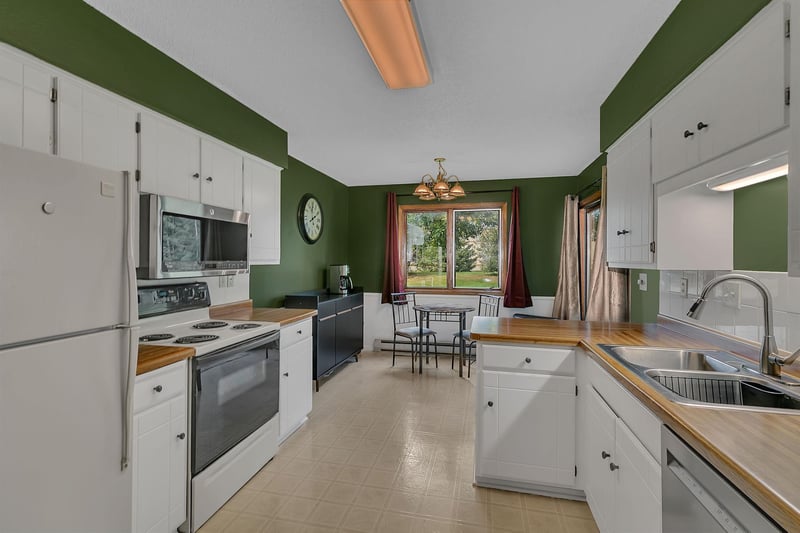 1553 14th St SE, Saint Cloud, MN 56304