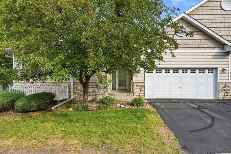 2641 Boulder Way, Burnsville, MN 55337
