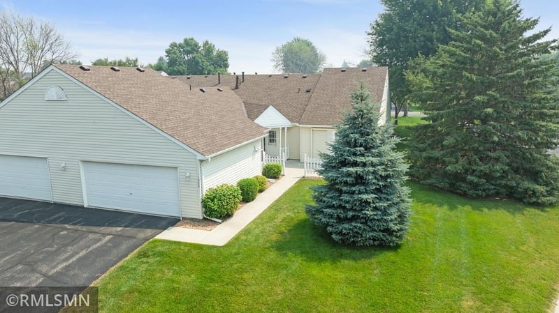 1522 4th Ave E, Shakopee, MN 55379