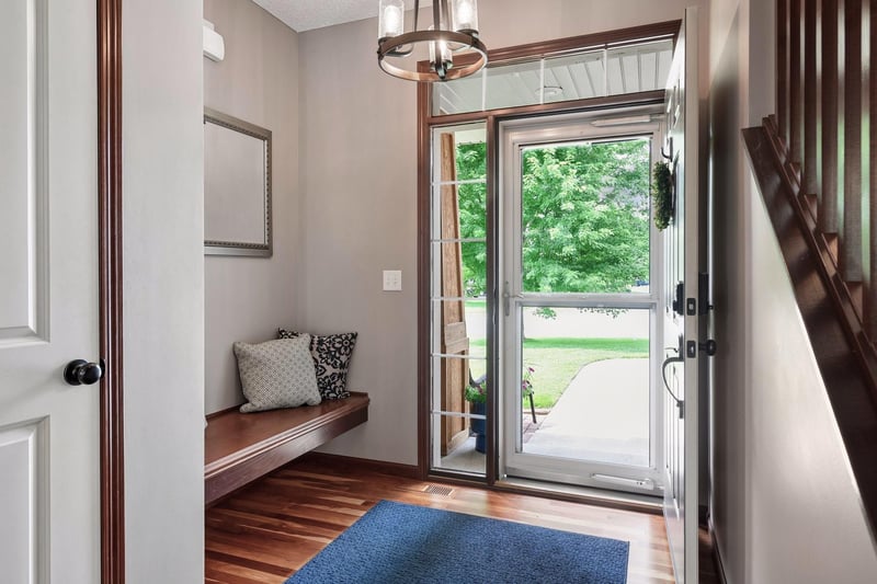 662 Jutland Ave, Shakopee, MN 55379