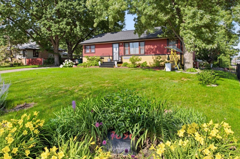 7696 Van Buren St NE, Fridley, MN 55432