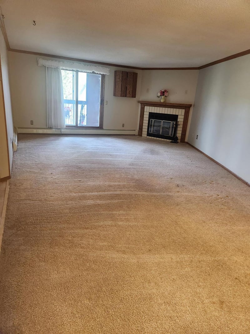 1011 41st Ave NE #220, Columbia Heights, MN 55421