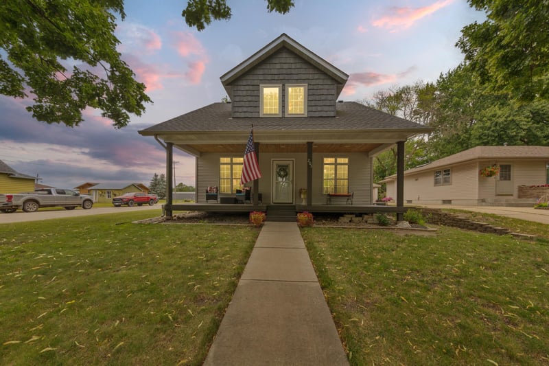 203 4th Ave NW, Lonsdale, MN 55046