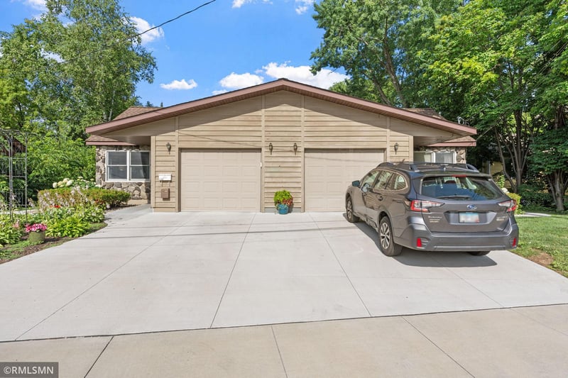 1106 Owens St N, Stillwater, MN 55082