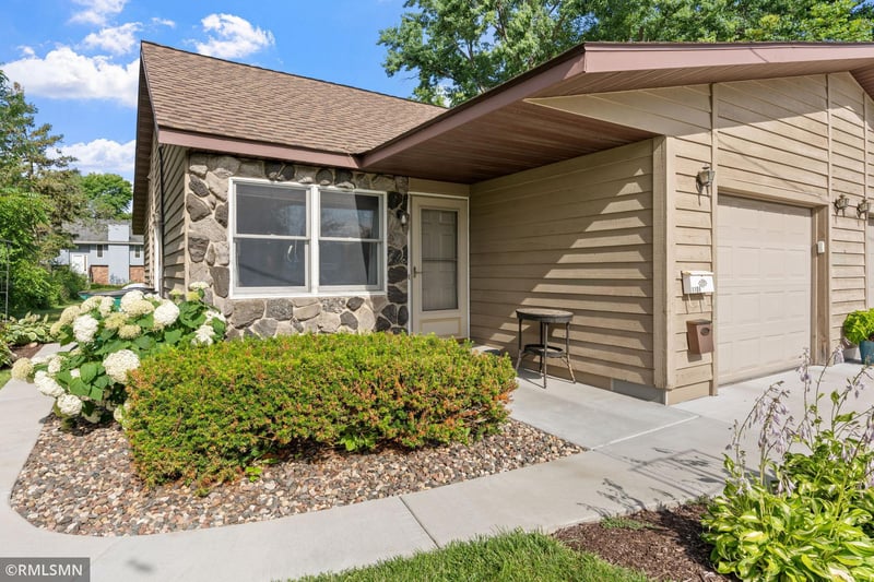 1106 Owens St N, Stillwater, MN 55082