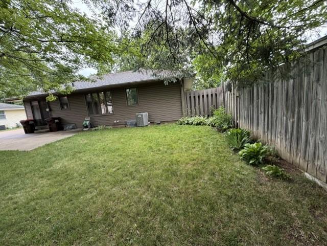 8633 Greenway Ave S, Cottage Grove, MN 55016