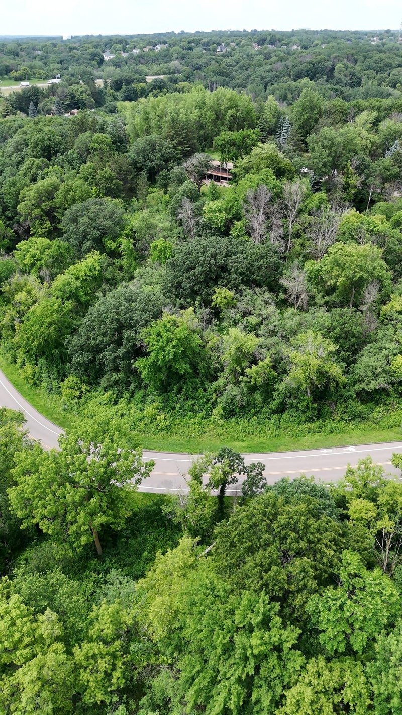 2685 Carver Ave E, Maplewood, MN 55119