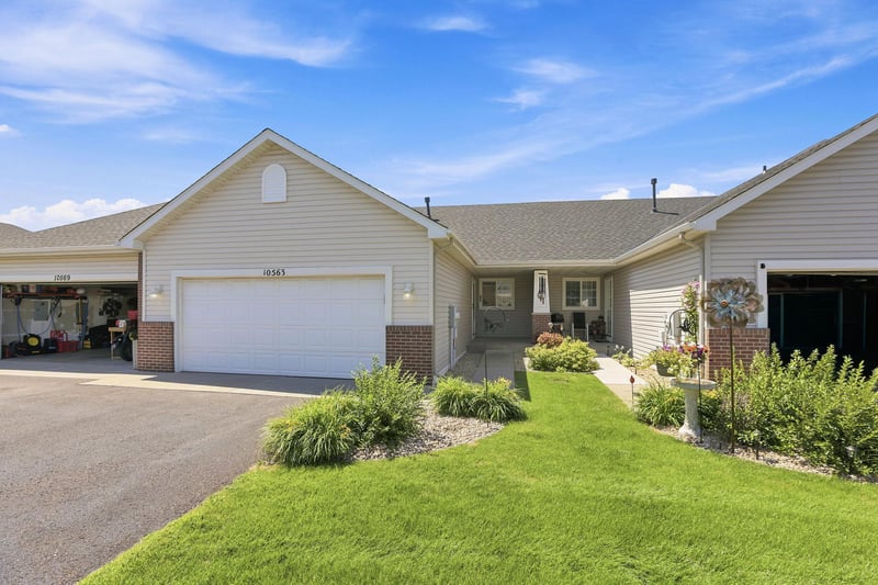 10563 64th Ln NE, Albertville, MN 55301