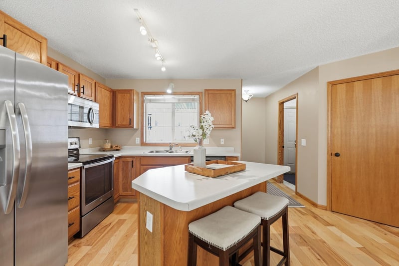 10563 64th Ln NE, Albertville, MN 55301