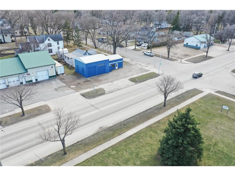 203 Park Ave E, Renville, MN 56284