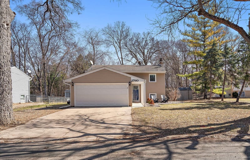 2760 Grove Ln, Mound, MN 55364