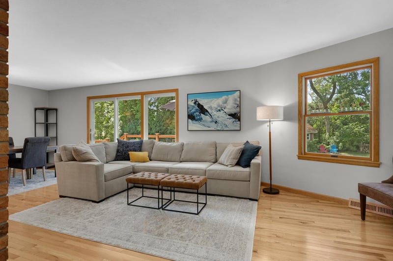 1110 William St N, Stillwater, MN 55082