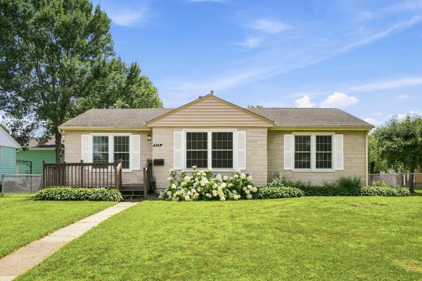 928 2nd Ave E, Shakopee, MN 55379