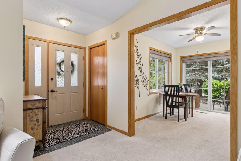 3815 Linden Ave, White Bear Lake, MN 55110
