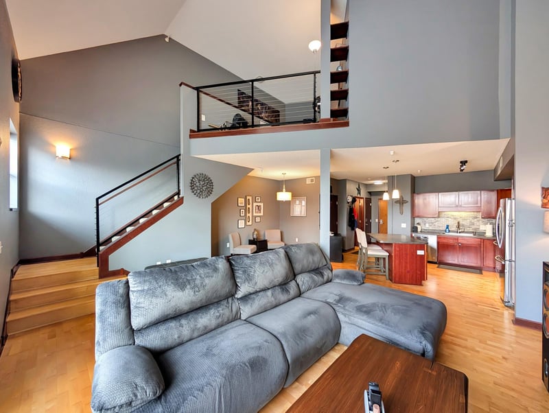 308 E 18th St #305, Minneapolis, MN 55404