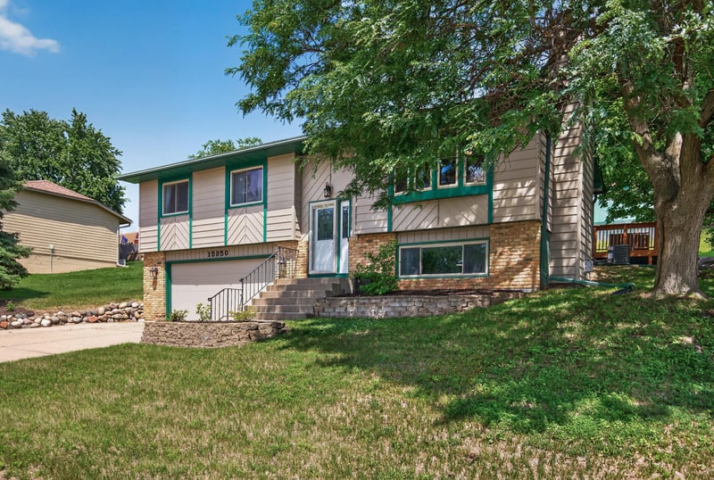 15350 Dunbar Ave, Apple Valley, MN 55124